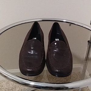 NEW Vintage Anne Klein Brown Leather Flat Loafers